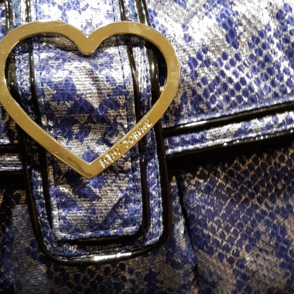 Betsey Johnson Metallic Python Convertible Clutch Bag. - Picture 3 of 8